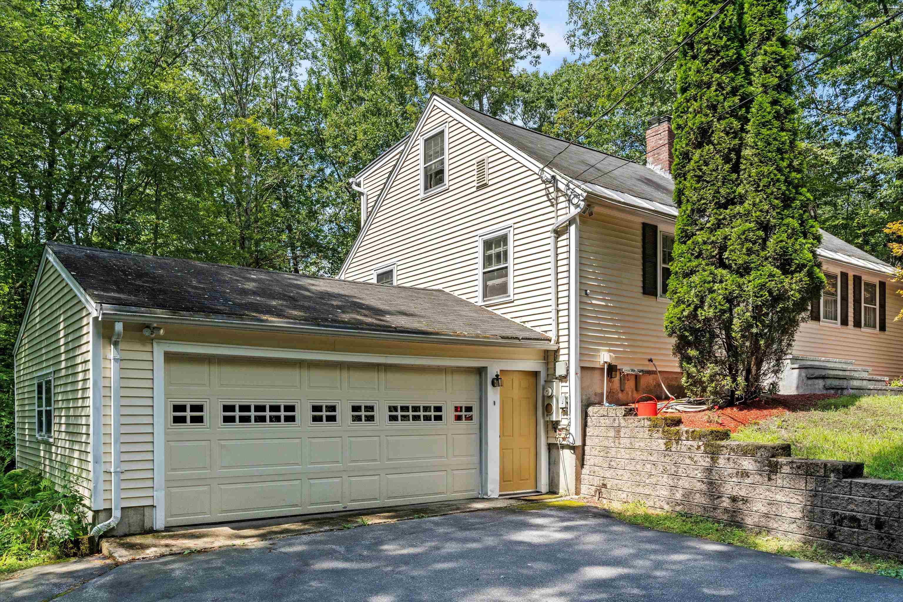 20 Juniper Drive Amherst, NH 03031 - Photo 46 of 55