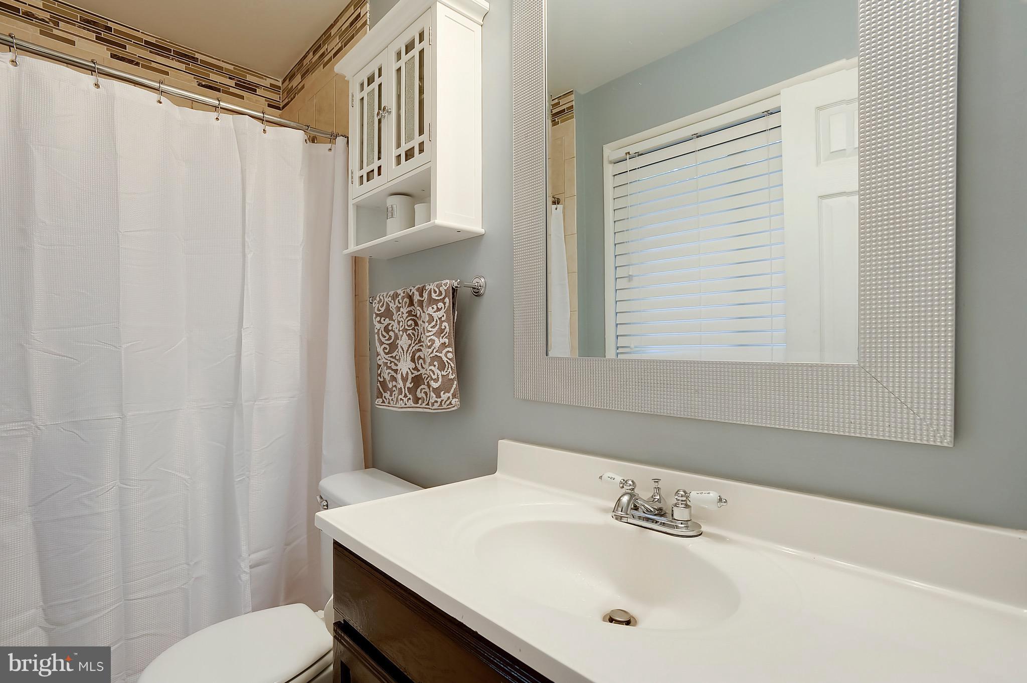 2499 Pyrenees Court Reston, VA 20191 - Photo 12 of 28 Bath