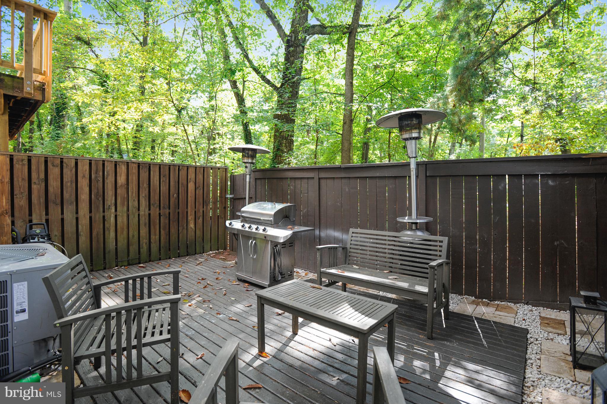 2499 Pyrenees Court Reston, VA 20191 - Photo 19 of 28 Exterior (Rear)