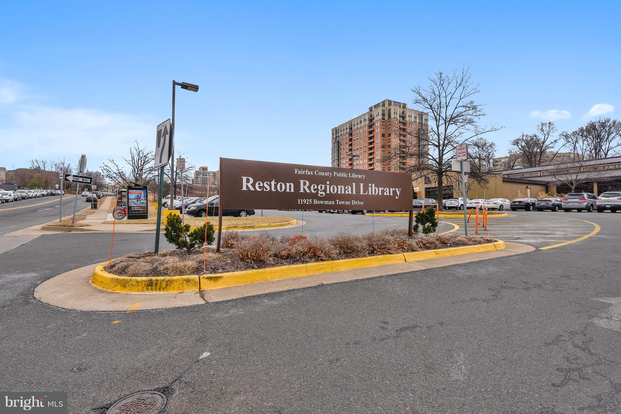 2499 Pyrenees Court Reston, VA 20191 - Photo 21 of 28 Library