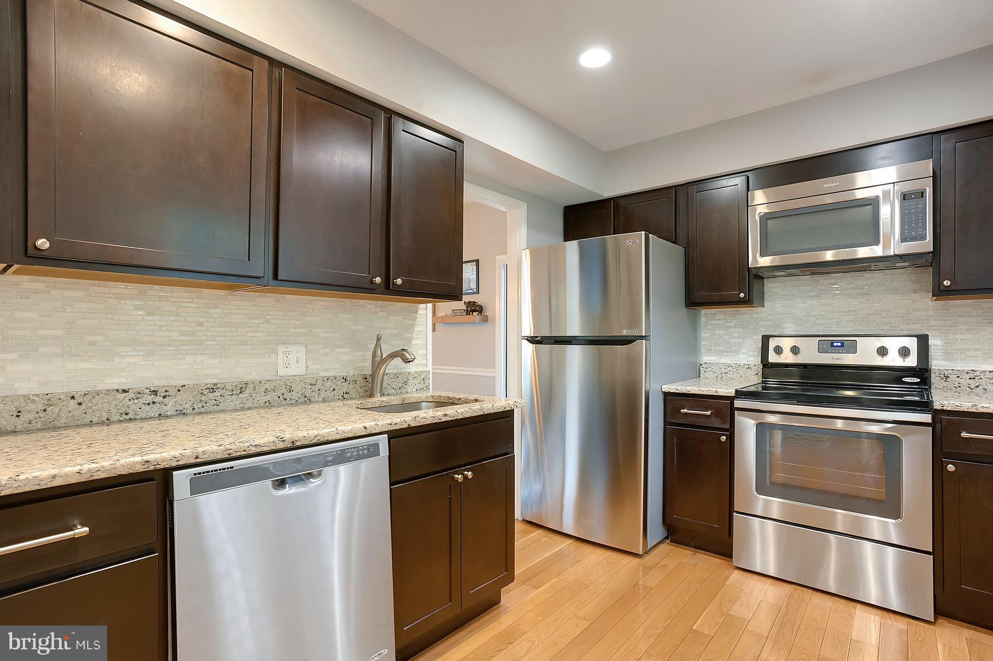 2499 Pyrenees Court Reston, VA 20191 - Photo 4 of 28 Kitchen