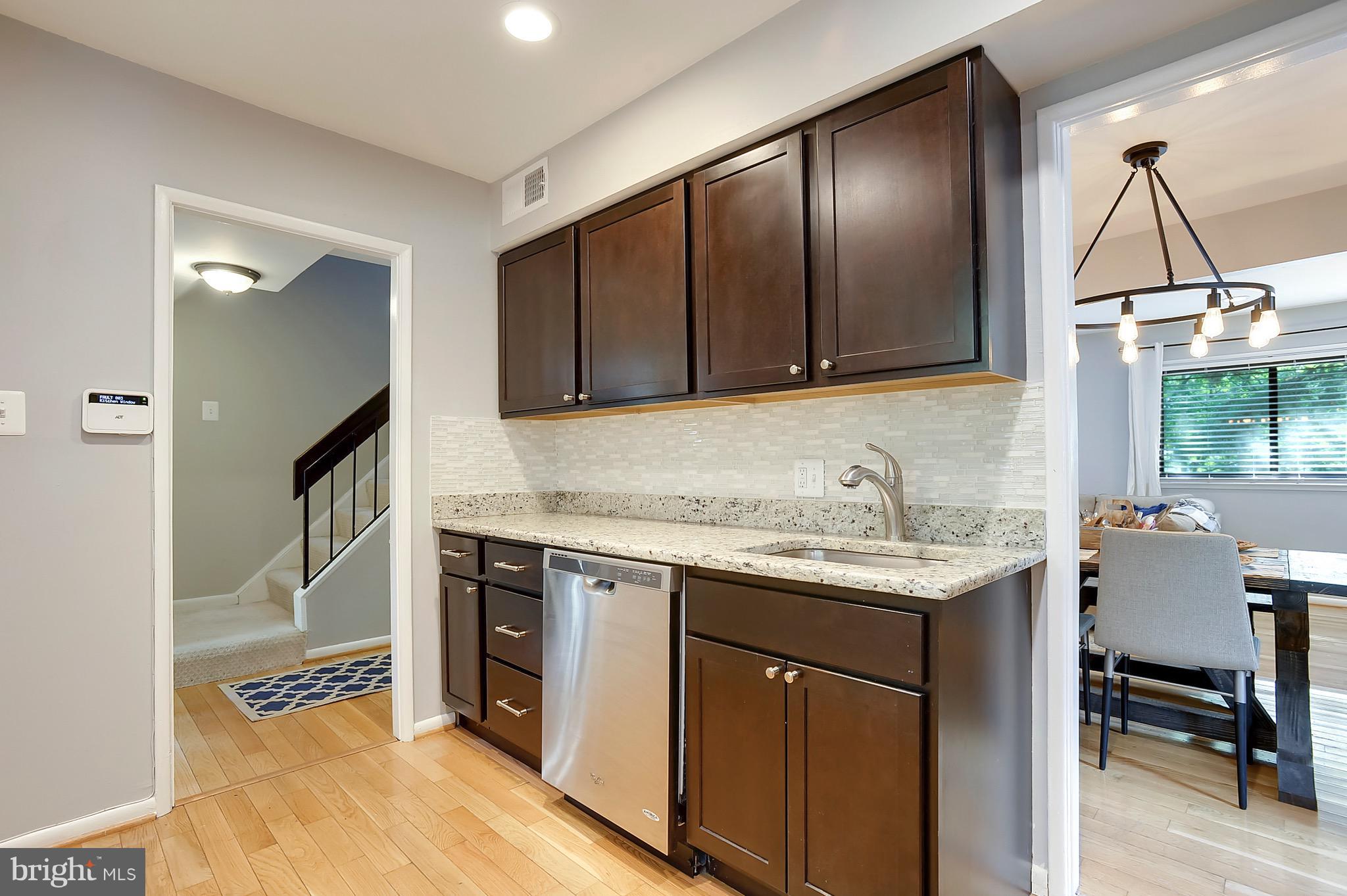 2499 Pyrenees Court Reston, VA 20191 - Photo 5 of 28 Kitchen