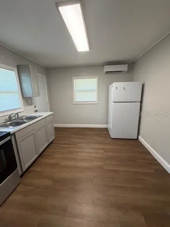 $1,200 | 37802 Whitehouse Avenue, Dade City, FL 33523