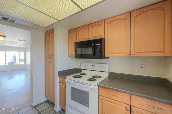 $210,000 | 1927 East Hampton Avenue, Unit 258, Mesa, AZ 85204