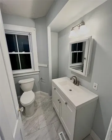 $2,100 | 9 Summer Street, Unit B, Westerly, RI 02891