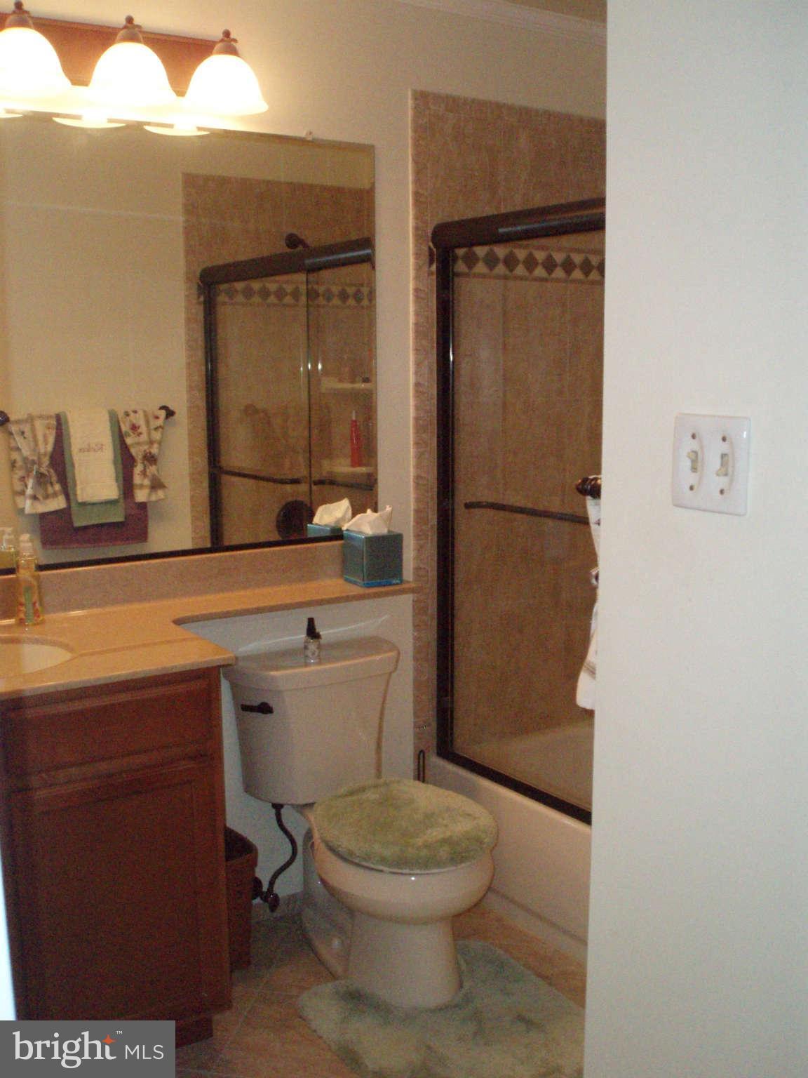 4910 Ridgeview Lane Bowie, MD 20715 - Photo 14 of 28 Bath