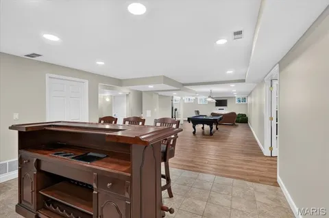 $1,285,000 | 1059 Greystone Manor Parkway, Chesterfield, MO 63005