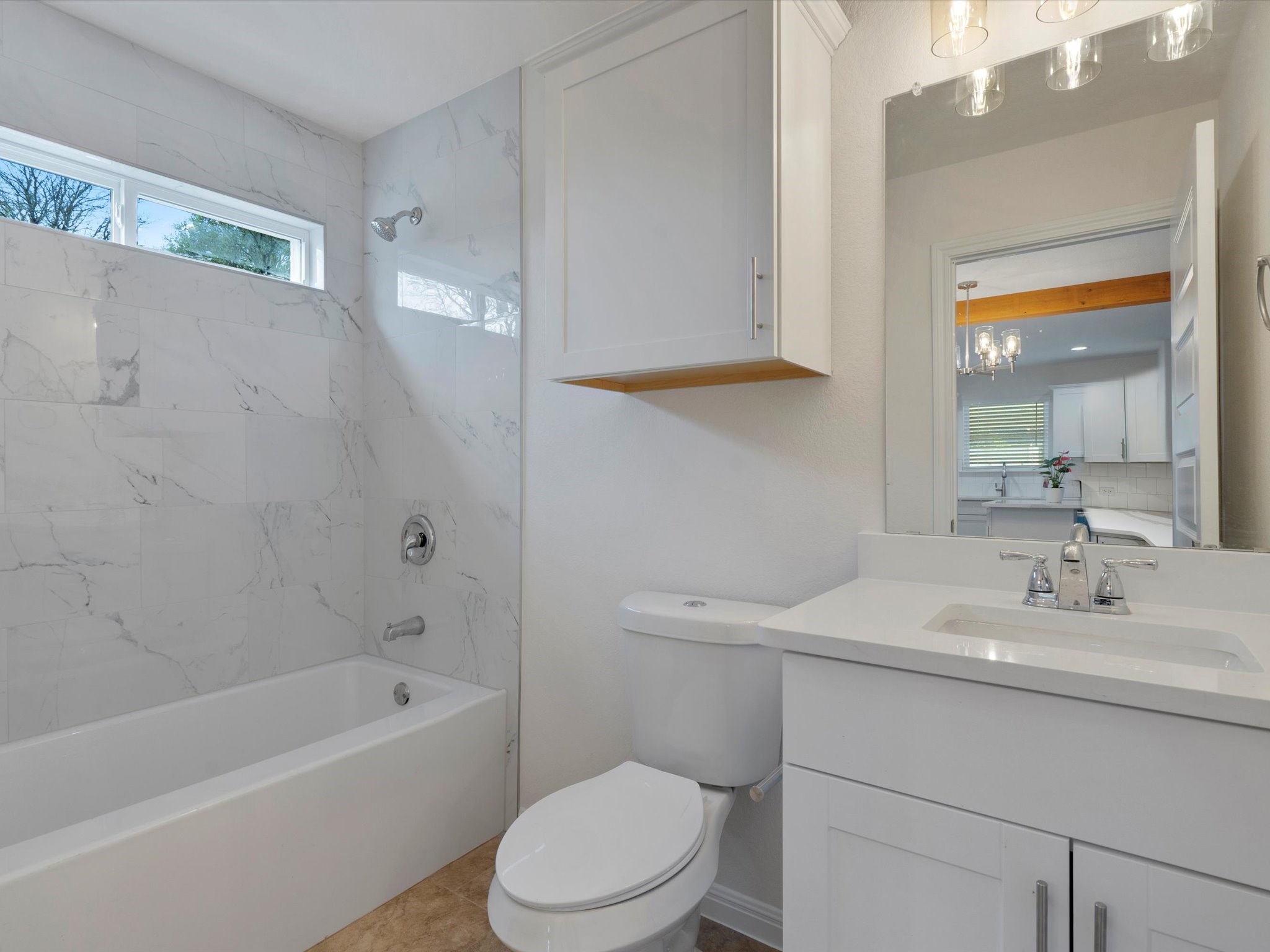21007 Coleman Branch Creek Road Manor, TX 78653 - Photo 17 of 30 Bathroom featuring tiled shower.