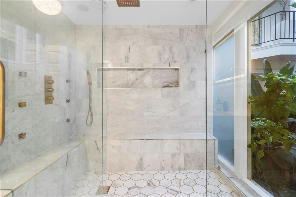 11260 Houze Road Roswell, GA 30076 - Photo 40 of 60 a bathroom with a shower