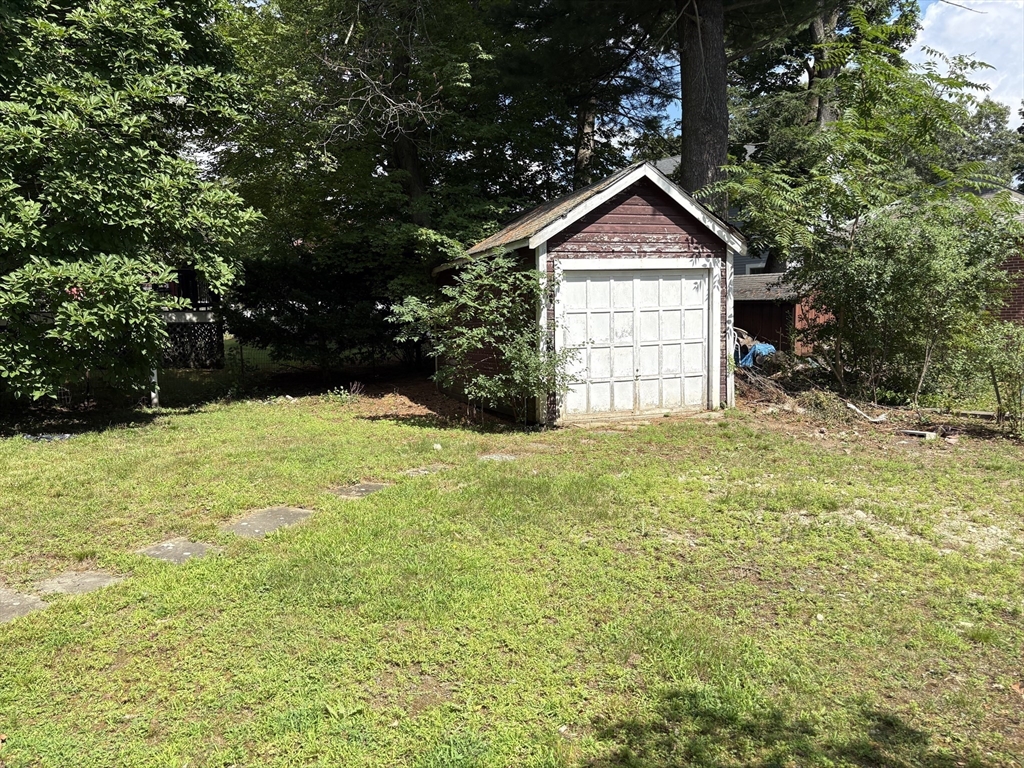 28 Samoset Road Newton, MA 02468 - Photo 8 of 9 Gallery Image 8