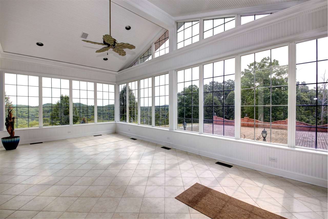 4810 Green Valley Road Huntington, WV 25701 - Photo 22 of 32 Gallery Image 22