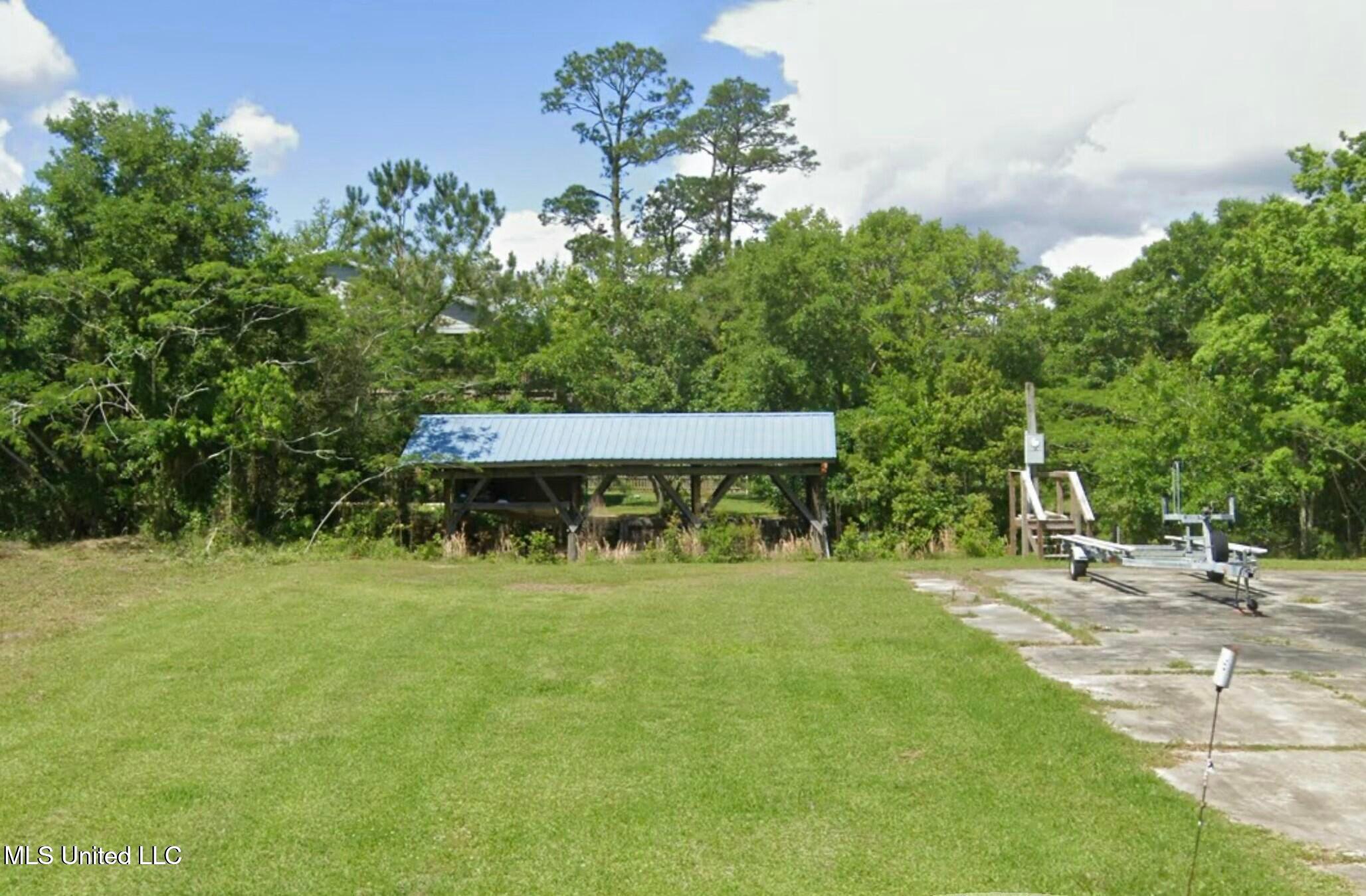 30 Fiber Street Bay St. Louis, MS 39520 - Photo 7 of 9 7