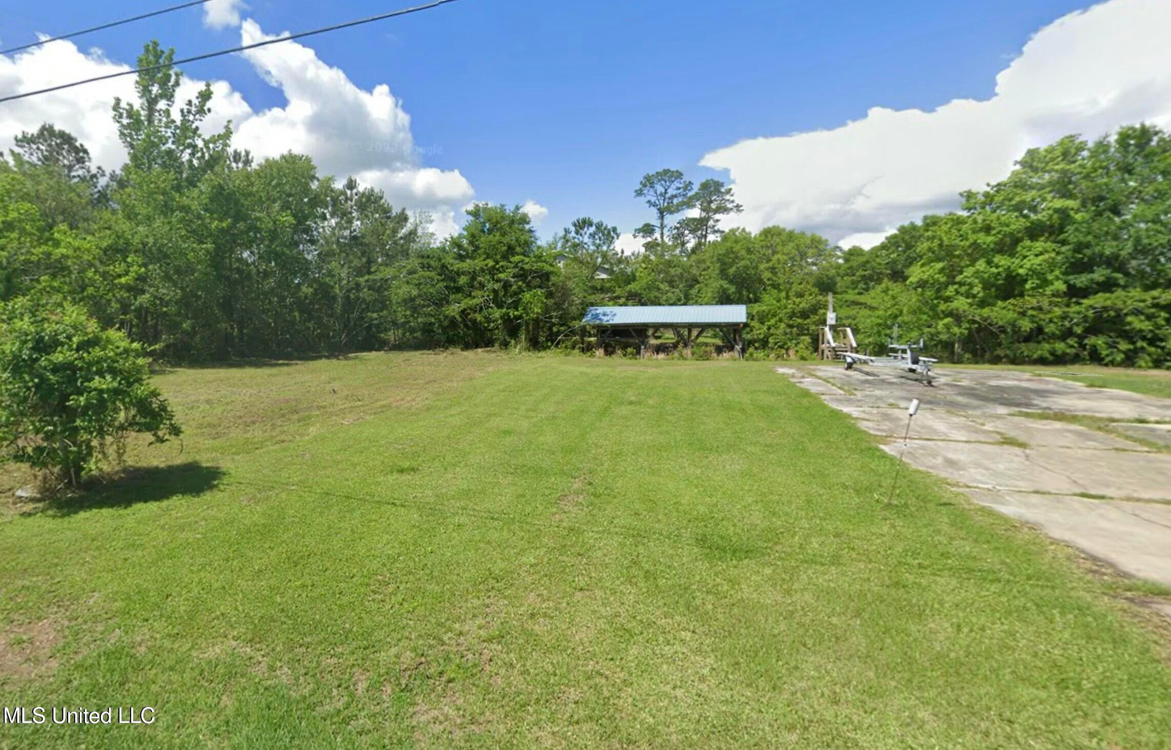 30 Fiber Street Bay St. Louis, MS 39520 - Photo 8 of 9 8