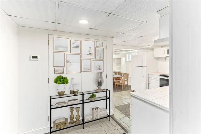 $1,095,000 | 7 Cozzens Court, Newport, RI 02840