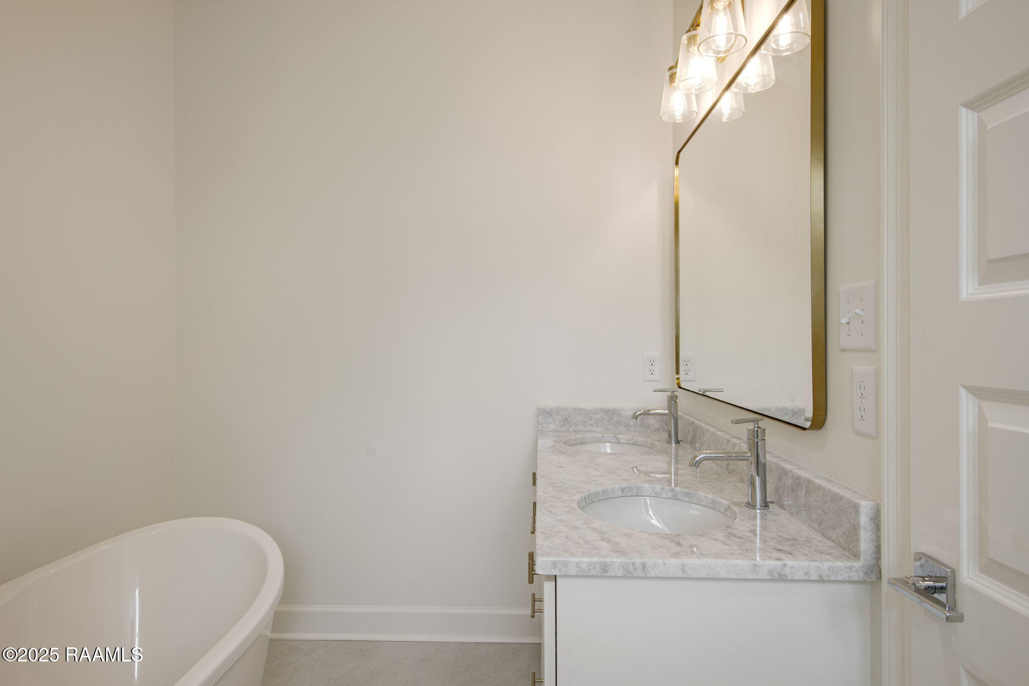 1510 Kaliste Saloom Road, Unit 206 Lafayette, LA 70508 - Photo 19 of 23 31-web-or-mls-1510 Kaliste Saloom Rd-31