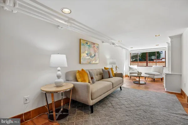 $1,250,000 | 4714 Hunt Avenue, Chevy Chase, MD 20815