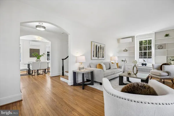 $1,250,000 | 4714 Hunt Avenue, Chevy Chase, MD 20815