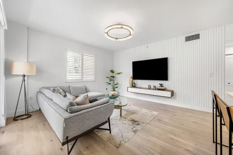 $875,000 | 250 Northeast 3rd Avenue, Unit 1209, Delray Beach, FL 33444