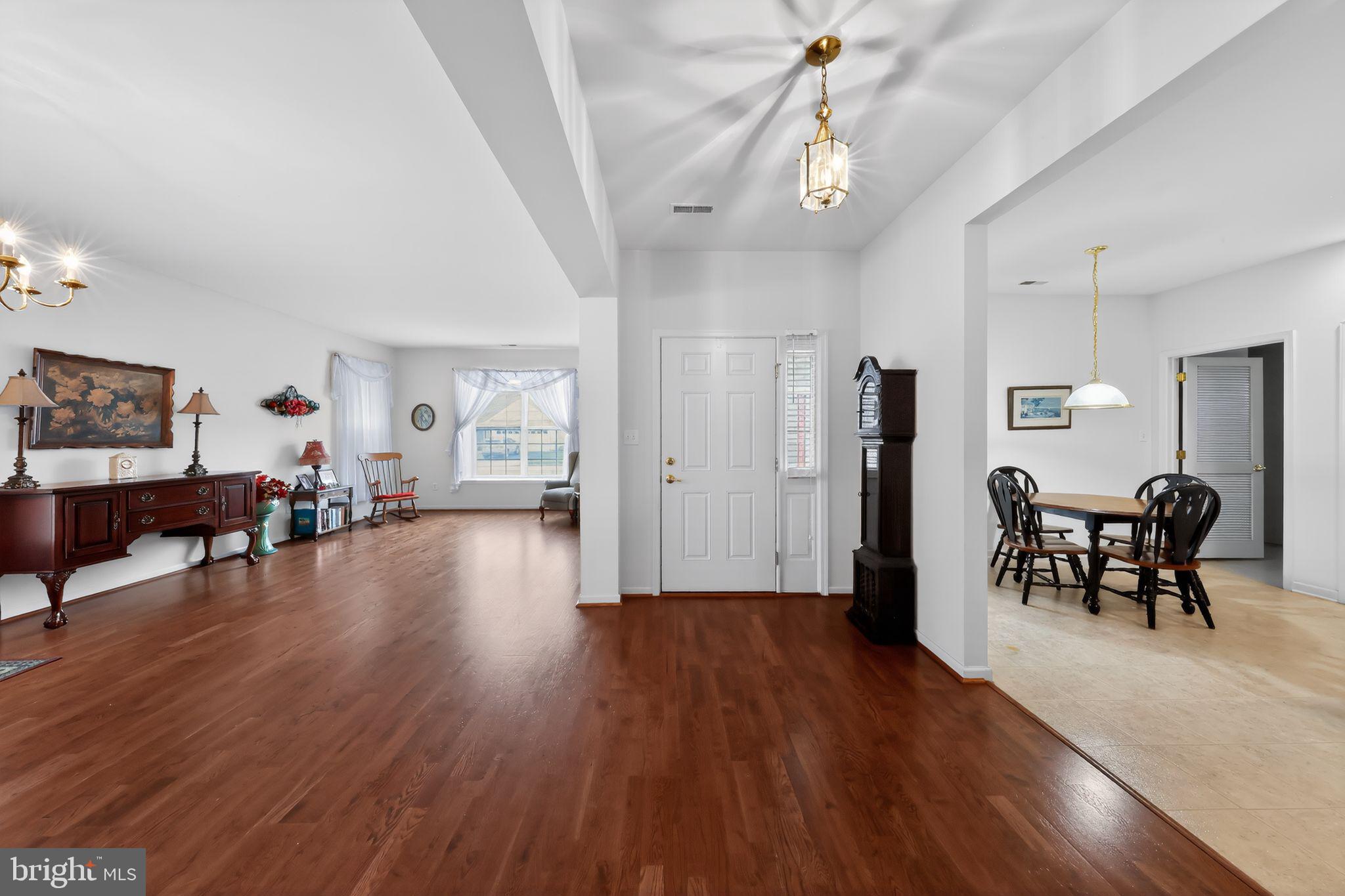 27 Springmill Drive Middletown, DE 19709 - Photo 2 of 24