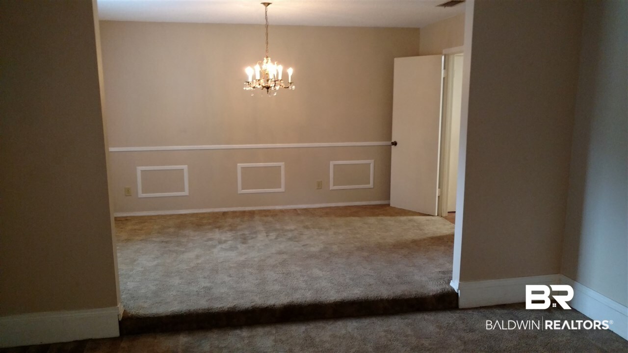 1462 Long Wood Road Mobile, AL 36609 - Photo 5 of 23