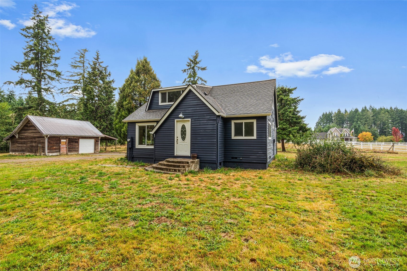 1755 Centralia Alpha Road Chehalis, WA 98532 - Photo 7 of 35 a view of a house with a yard
