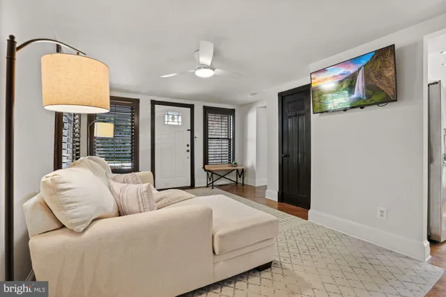 $3,700 | 2730 Oak Valley Drive, Vienna, VA 22181