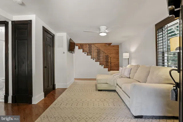 $3,700 | 2730 Oak Valley Drive, Vienna, VA 22181