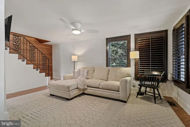 $3,700 | 2730 Oak Valley Drive, Vienna, VA 22181