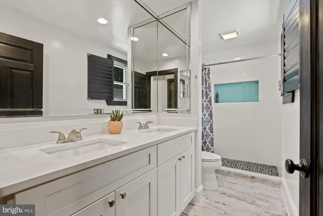 $3,700 | 2730 Oak Valley Drive, Vienna, VA 22181