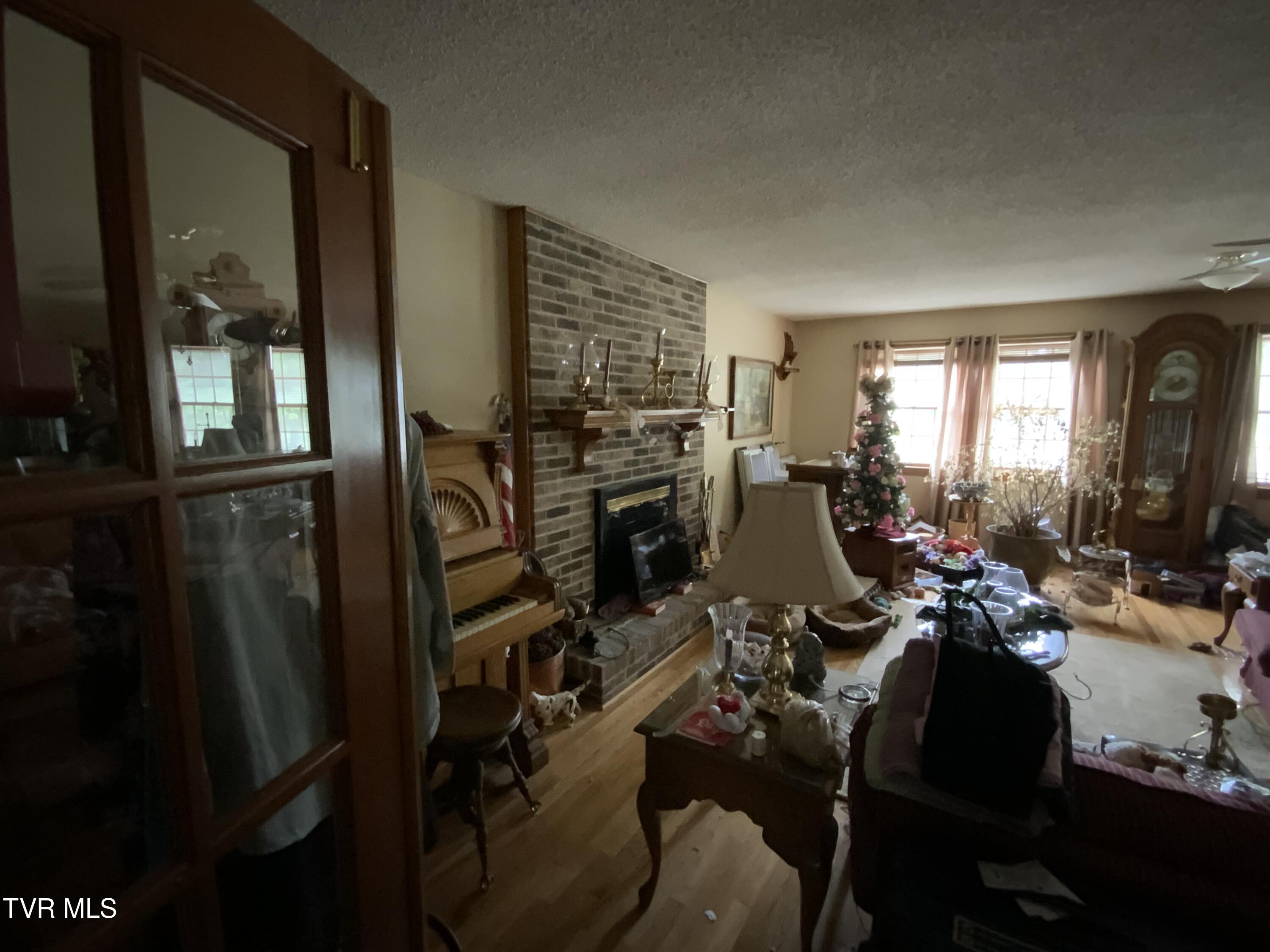 1225 Erwin Highway Greeneville, TN 37745 - Photo 31 of 55 IMG_3719