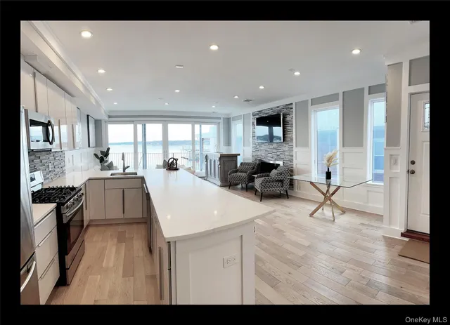 $6,300 | 59 A Orchard Beach Boulevard, Unit A, Port Washington, NY 11050