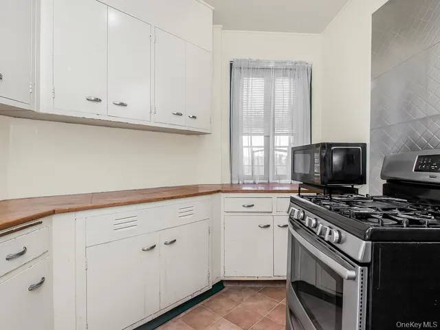 $237,000 | 1521 Unionport Road, Unit 11A | Parkchester