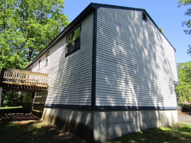 5 Pierce Road Raymond, NH 03077 - Photo 17 of 35