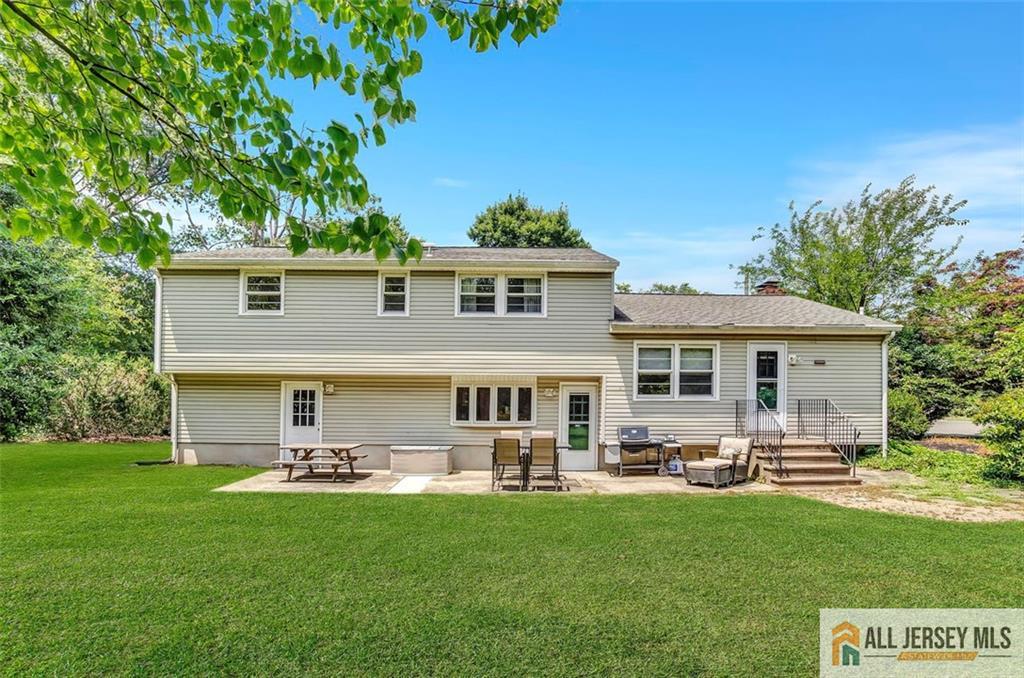 20 Ryan Road Cranbury, NJ 08512 - Photo 33 of 34 Gallery Image 33