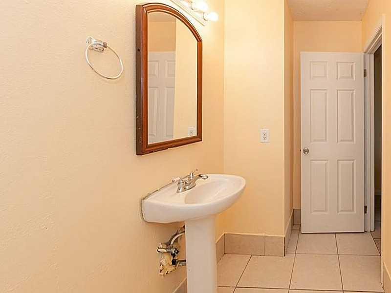 17801 Southwest 46th Street Southwest Ranches, FL 33331 - Photo 15 of 24 Bathroom