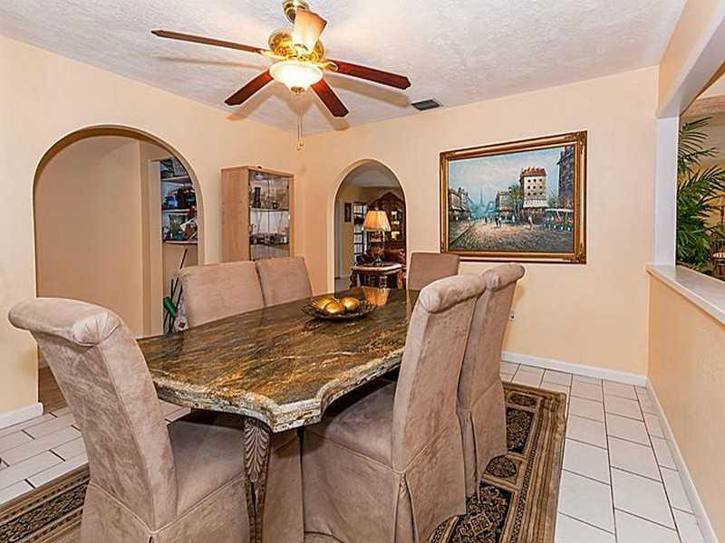 17801 Southwest 46th Street Southwest Ranches, FL 33331 - Photo 6 of 24 Dining Room