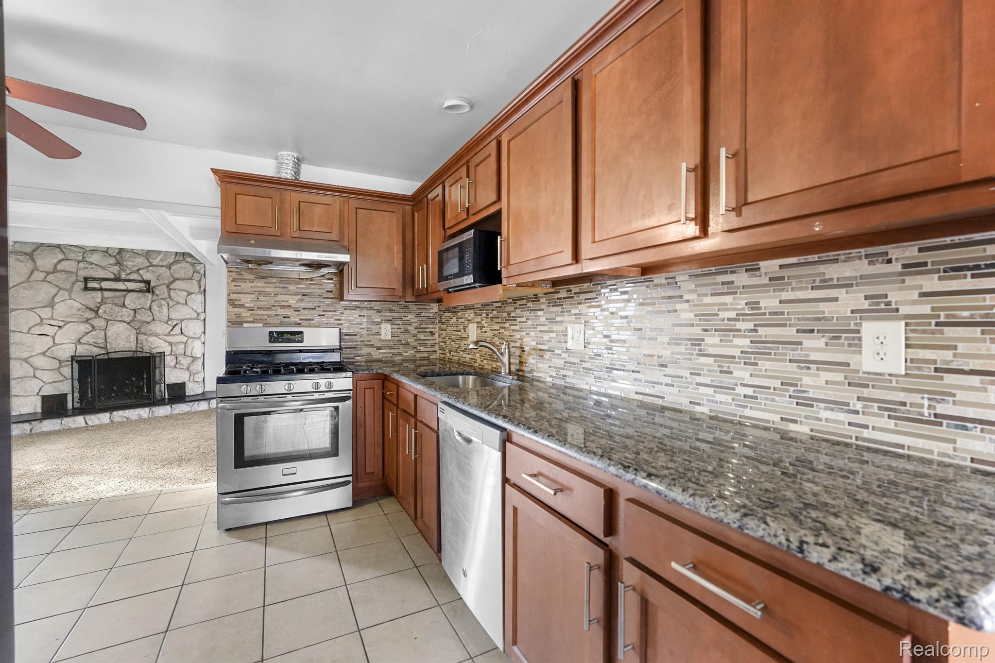 11932 Frazho Road Warren, MI 48089 - Photo 10 of 23 Gallery Image 10