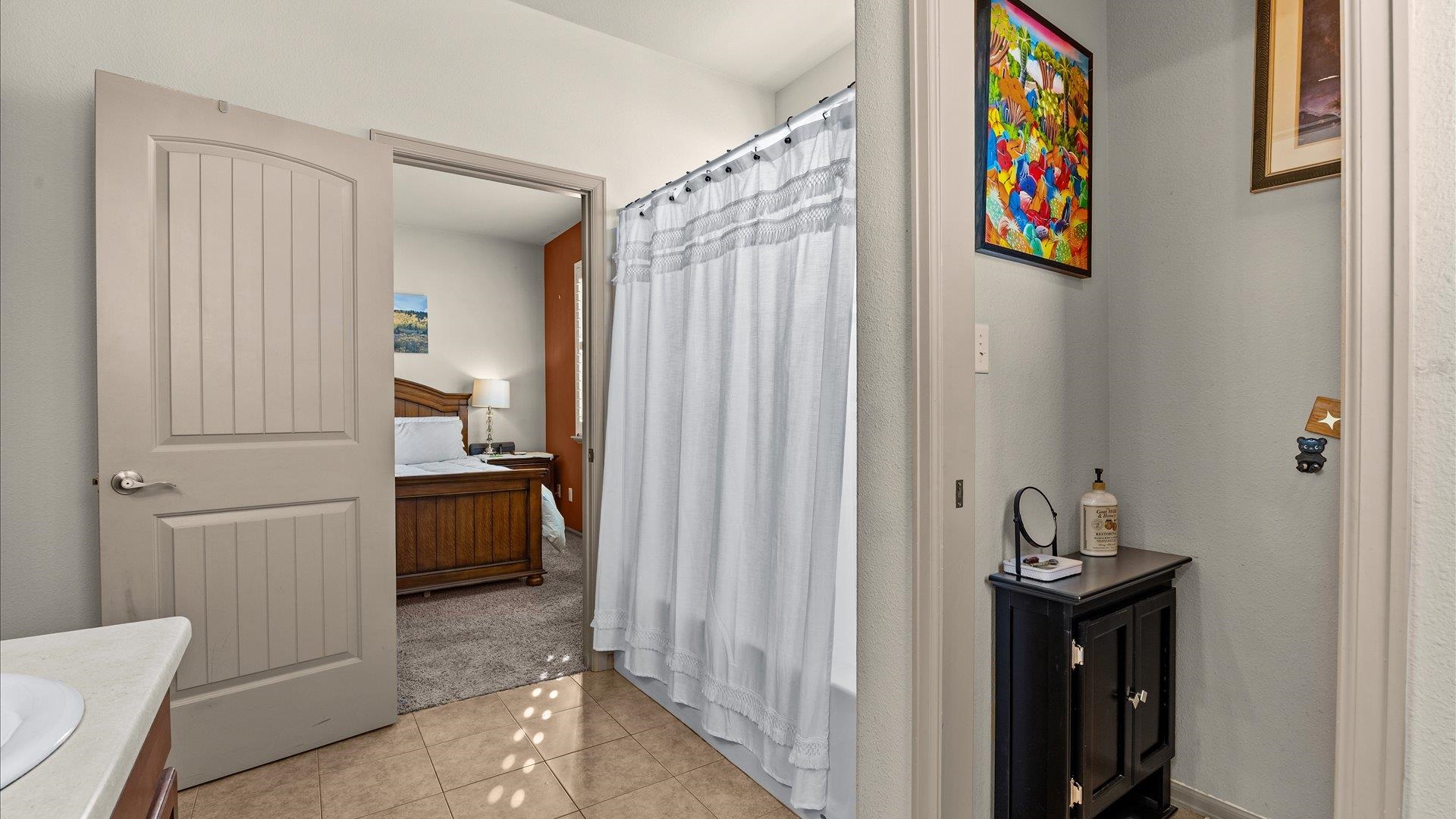 593 Sinatra Way Grand Junction, CO 81501 - Photo 15 of 23 a very nice looking room with a hardwood
