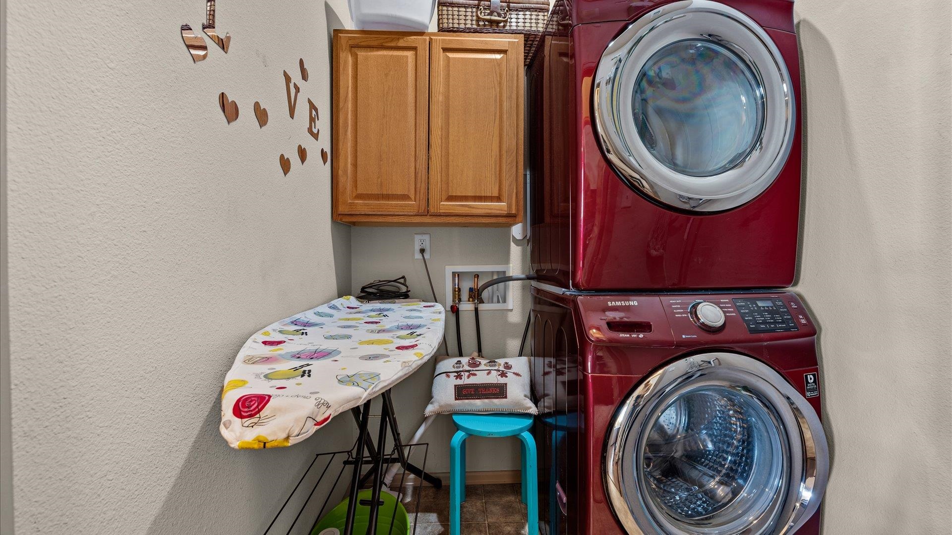 593 Sinatra Way Grand Junction, CO 81501 - Photo 21 of 23 a utility room with dryer and washer