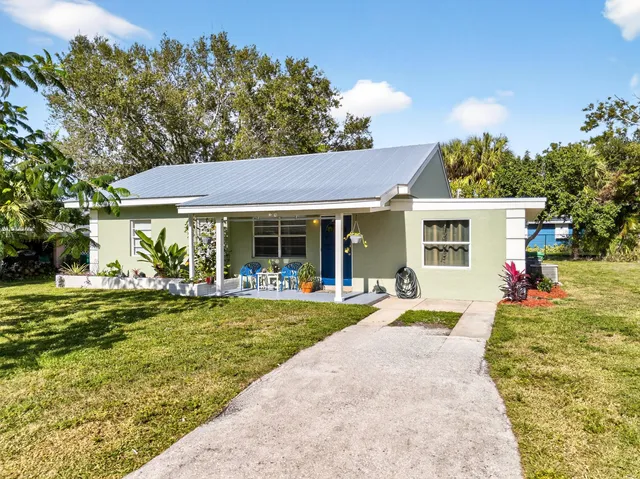 $285,000 | 2108 Donald Avenue, Fort Pierce, FL 34946