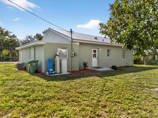 $285,000 | 2108 Donald Avenue, Fort Pierce, FL 34946