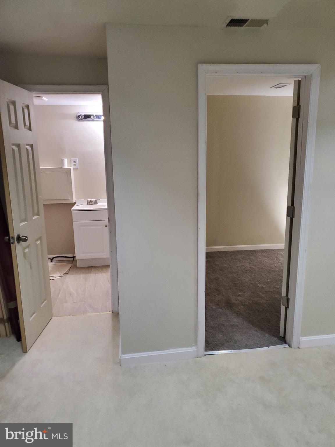 16 Hunters Gate Court Silver Spring, MD 20904 - Photo 30 of 32 Gallery Image 30