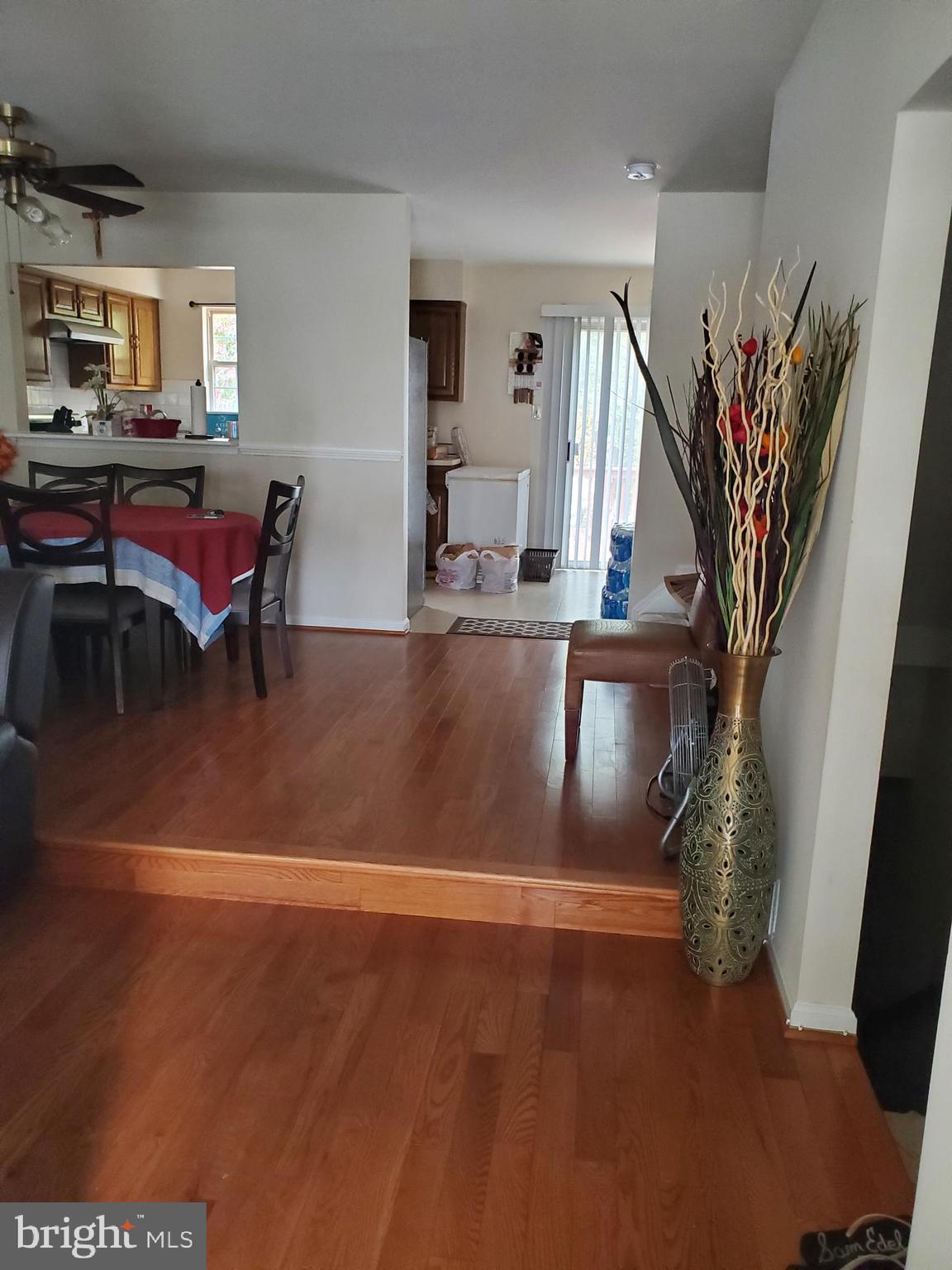 16 Hunters Gate Court Silver Spring, MD 20904 - Photo 10 of 32 Gallery Image 10