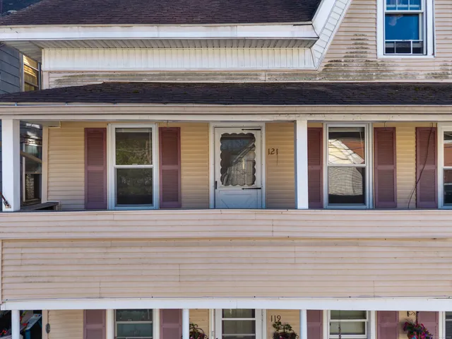 a view of a building entryway