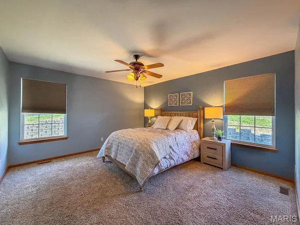 $329,900 | 308 Williamsburg Drive, Crystal City, MO 63019