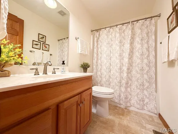 $329,900 | 308 Williamsburg Drive, Crystal City, MO 63019