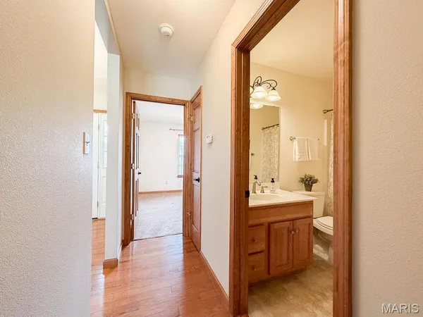$329,900 | 308 Williamsburg Drive, Crystal City, MO 63019