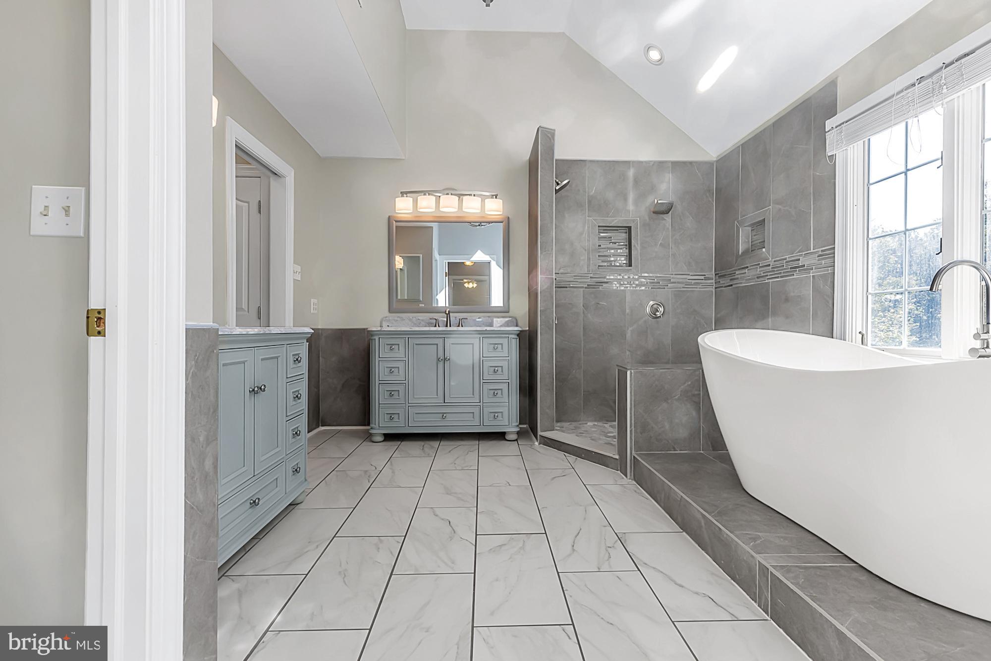 1 Rapps Run Drive Malvern, PA 19355 - Photo 31 of 71 Primary Bathroom Ensuite w/Skylight
