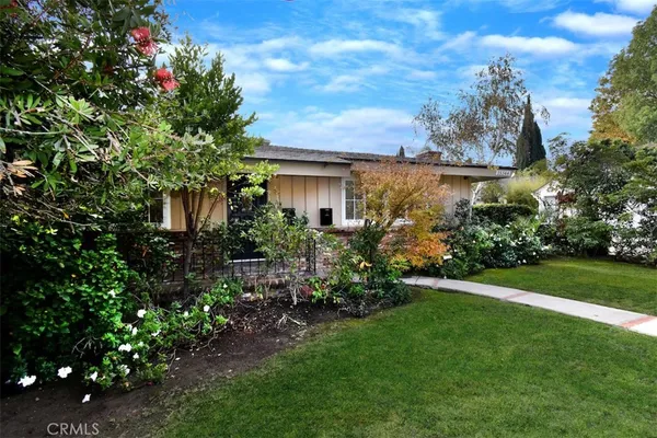$5,000 | 15344 Greenleaf Street, Sherman Oaks, CA 91403