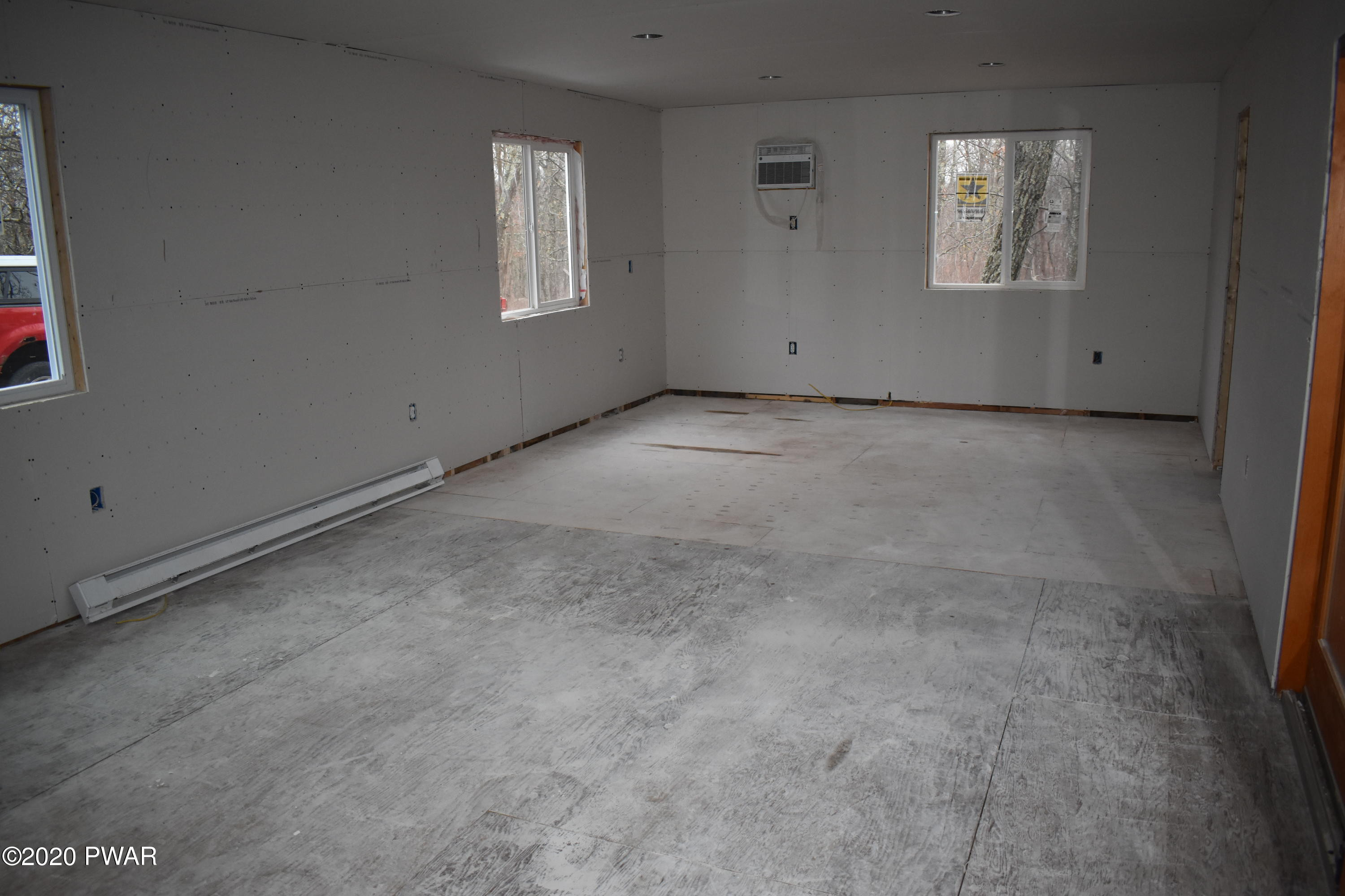 102 Ridge Road Hawley, PA 18428 - Photo 18 of 44